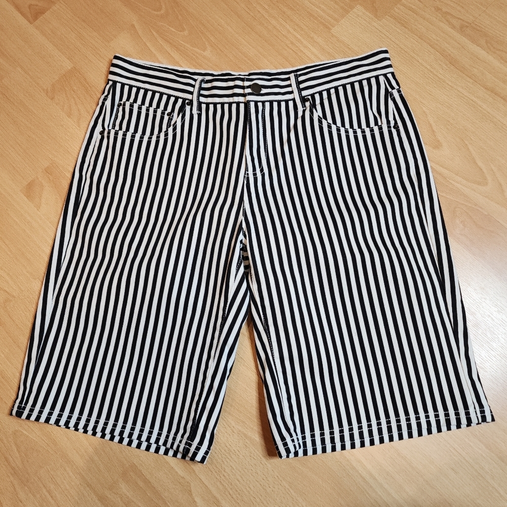 Garnet Hill Black White Stripe Denim Bermuda Jean Shorts Size 10